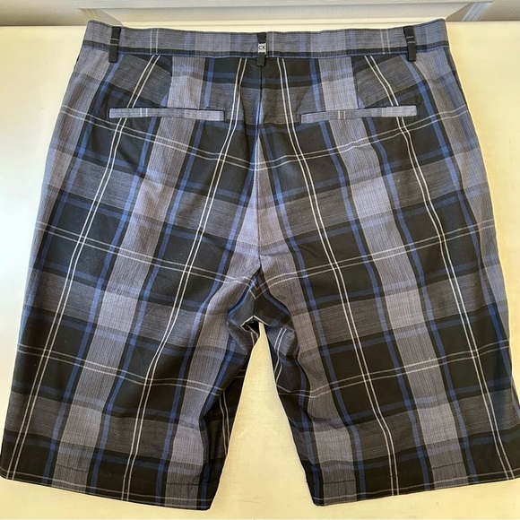 Calvin Klein Men's Plaid Flat Front Chino Shorts Black Blue and Gray Size 32 - Picture 11 of 12